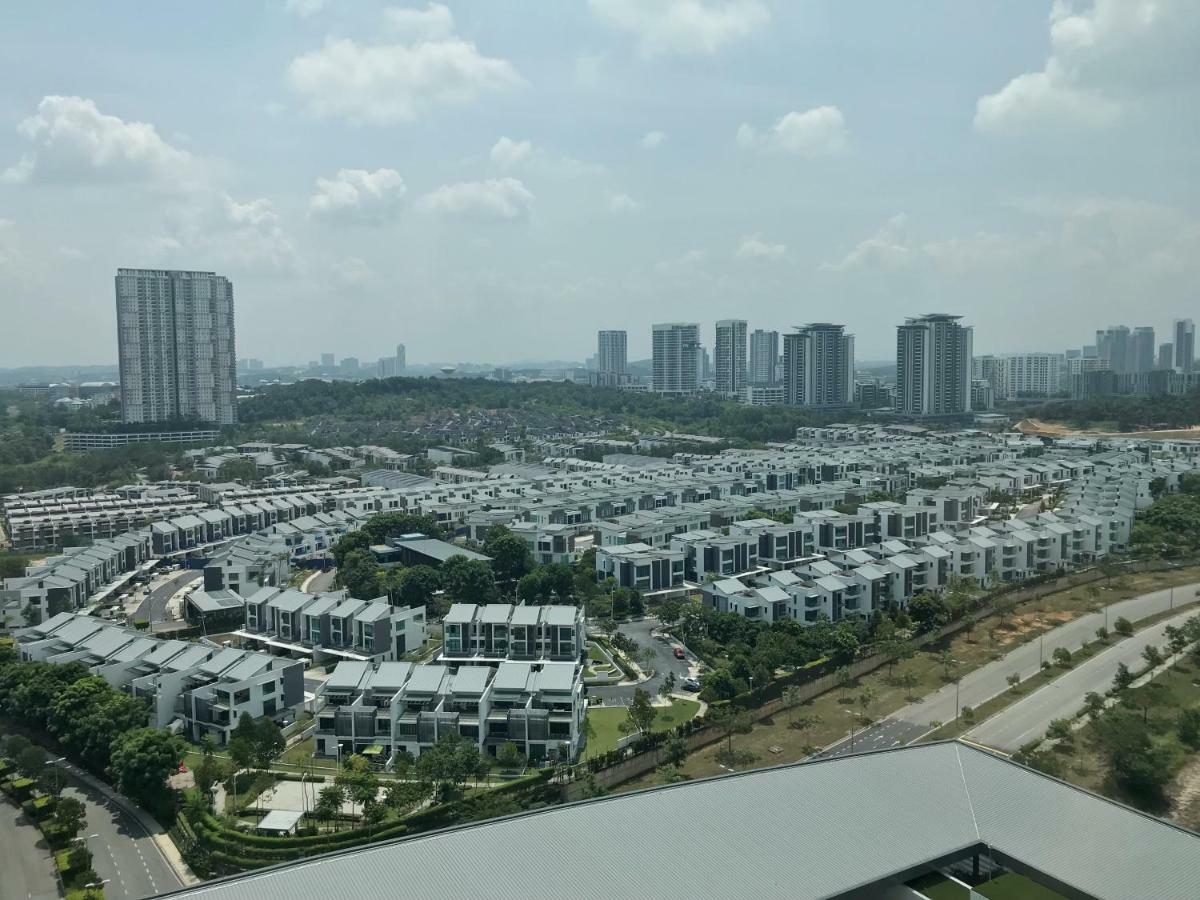 Kenwingston Square Garden By Idealhub Cyberjaya Dış mekan fotoğraf